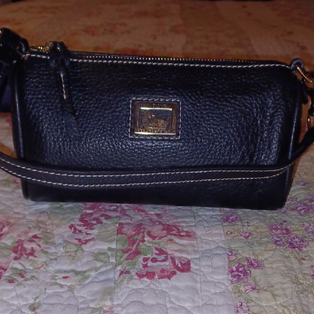 Dooney & Bourke Barrel Bag